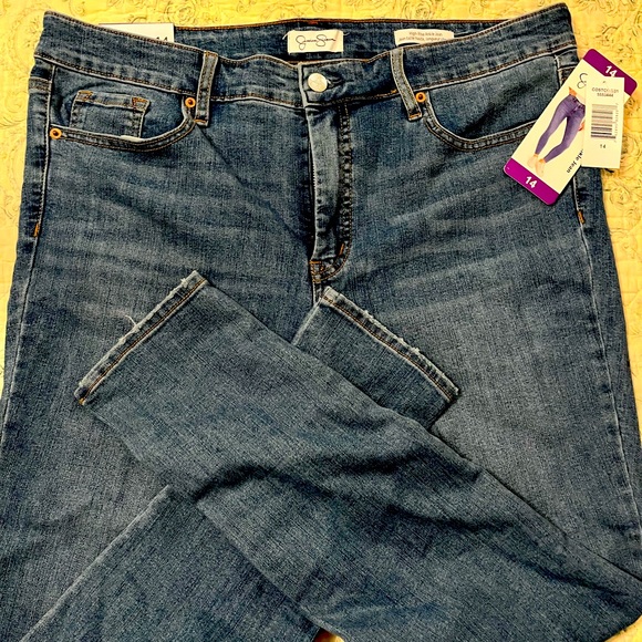 Jessica Simpson Jeans BRAND NEW with tags. - Picture 3 of 4